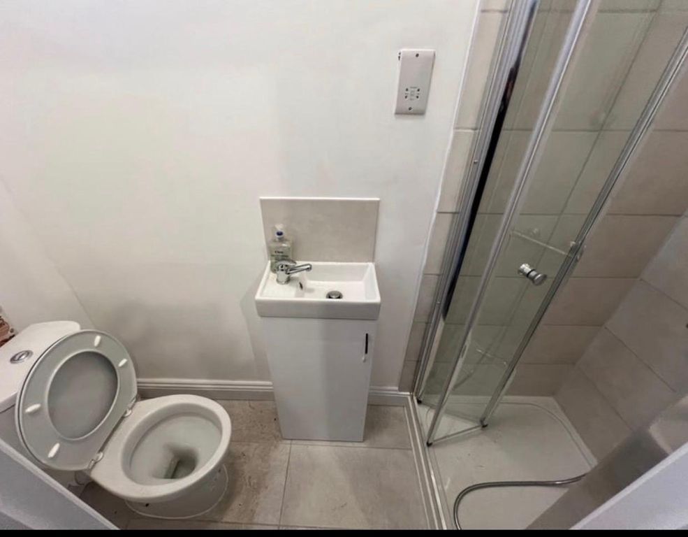 Property photo 2 of 3