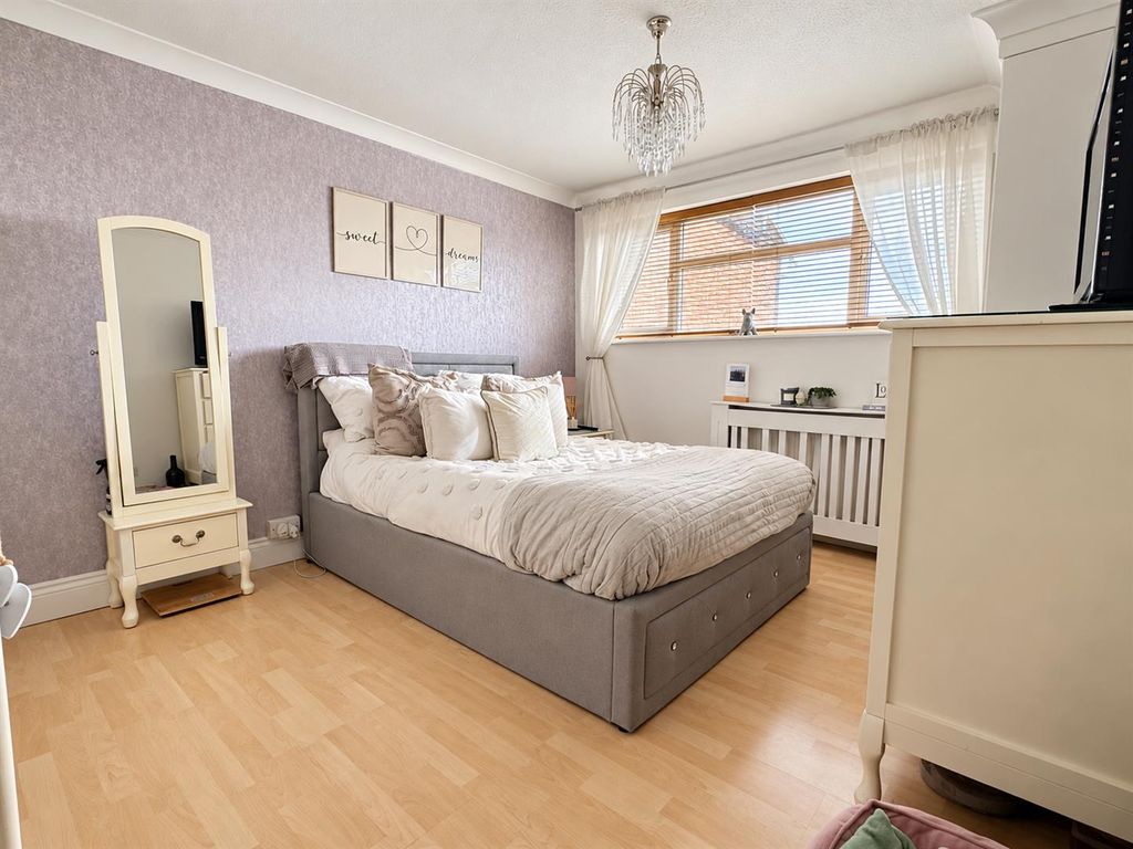 Property photo 3 of 29 2683.Png