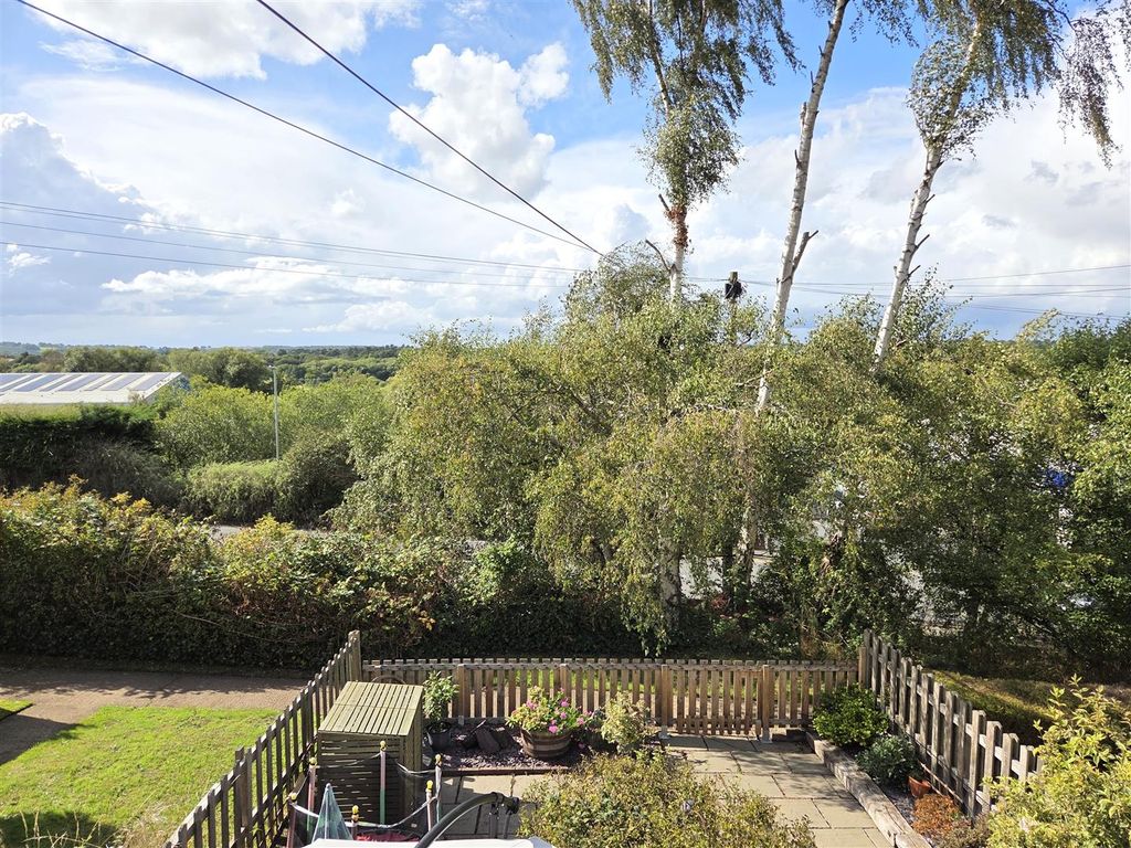 Property photo 2 of 23 Outlook