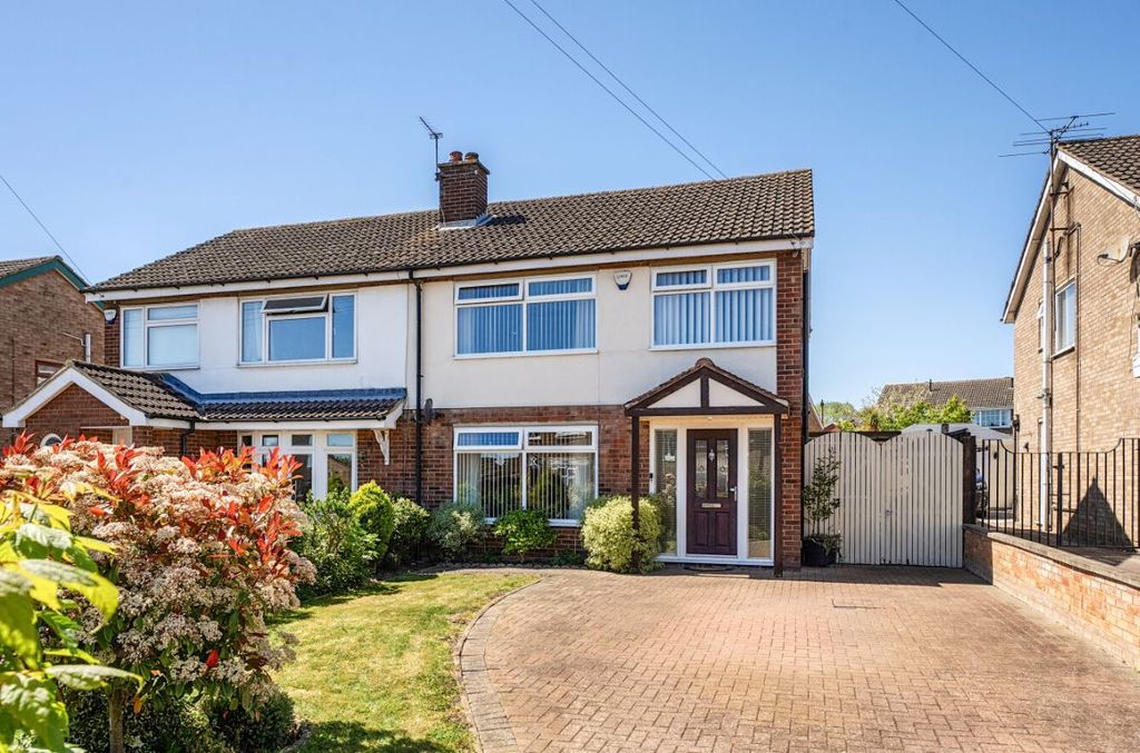 Property photo 1 of 19