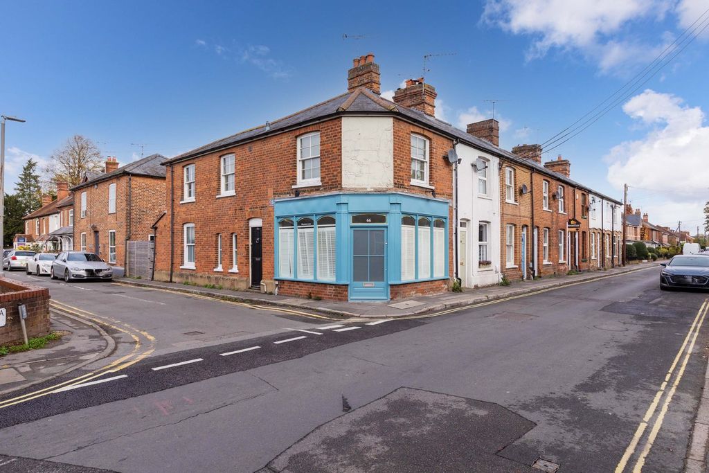 Property photo 1 of 9