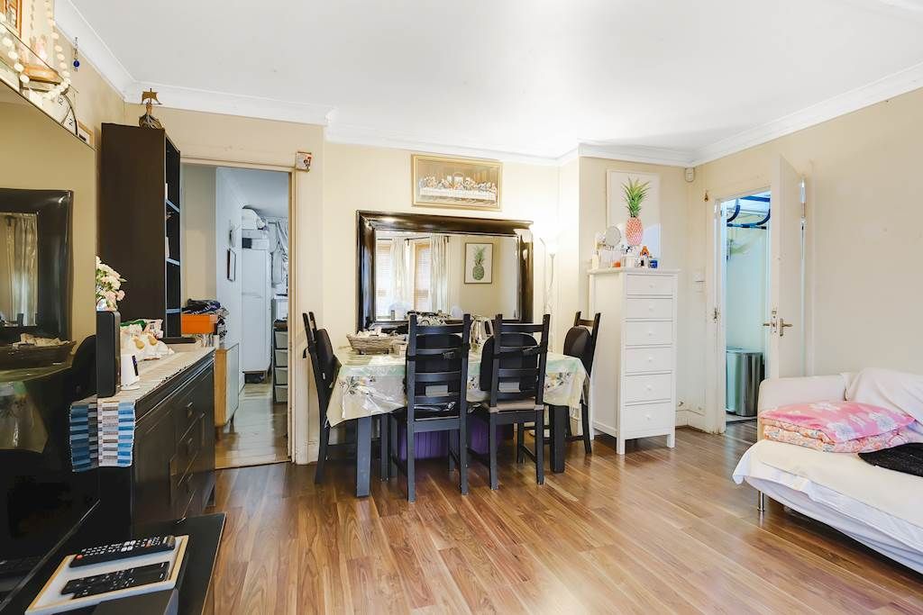 Property photo 3 of 9
