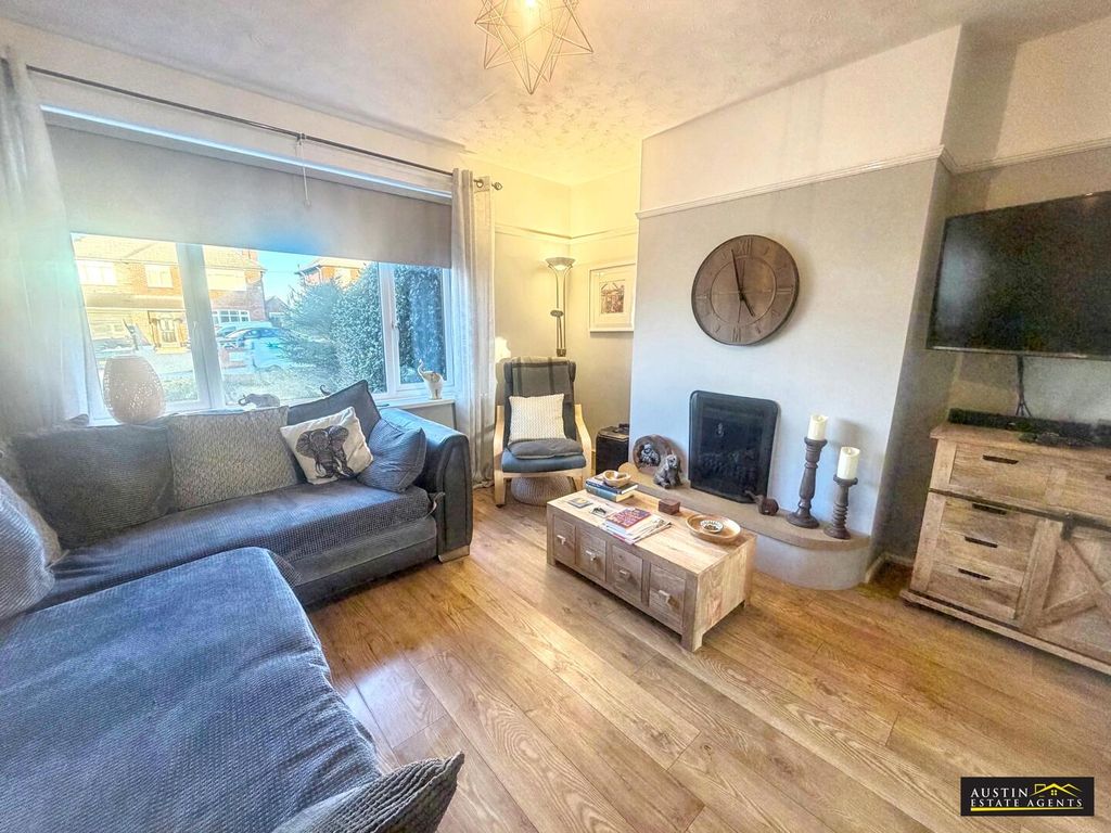 Property photo 2 of 19 Living Room