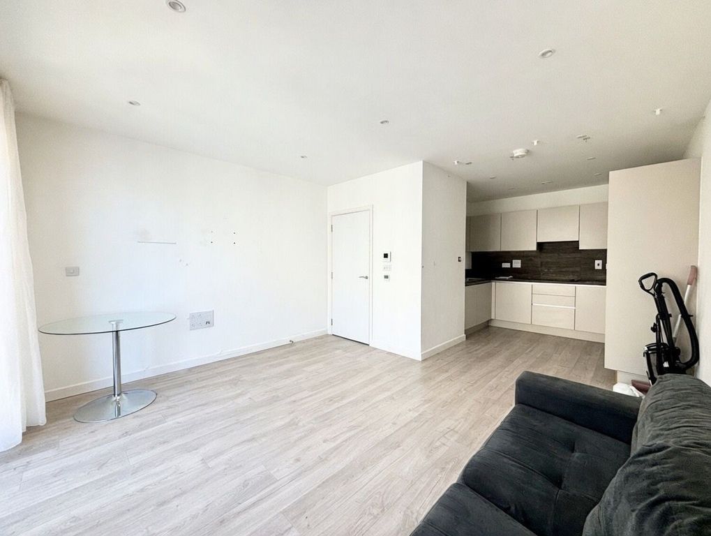 Property photo 2 of 7