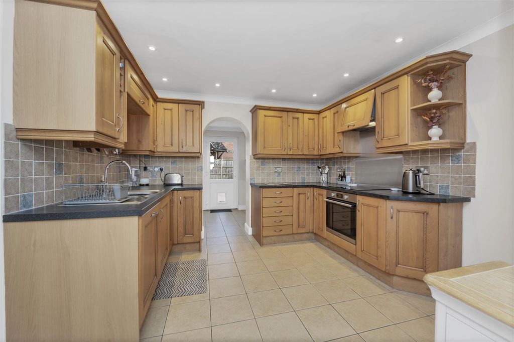 Property photo 2 of 22 Dcp_9759.Jpg
