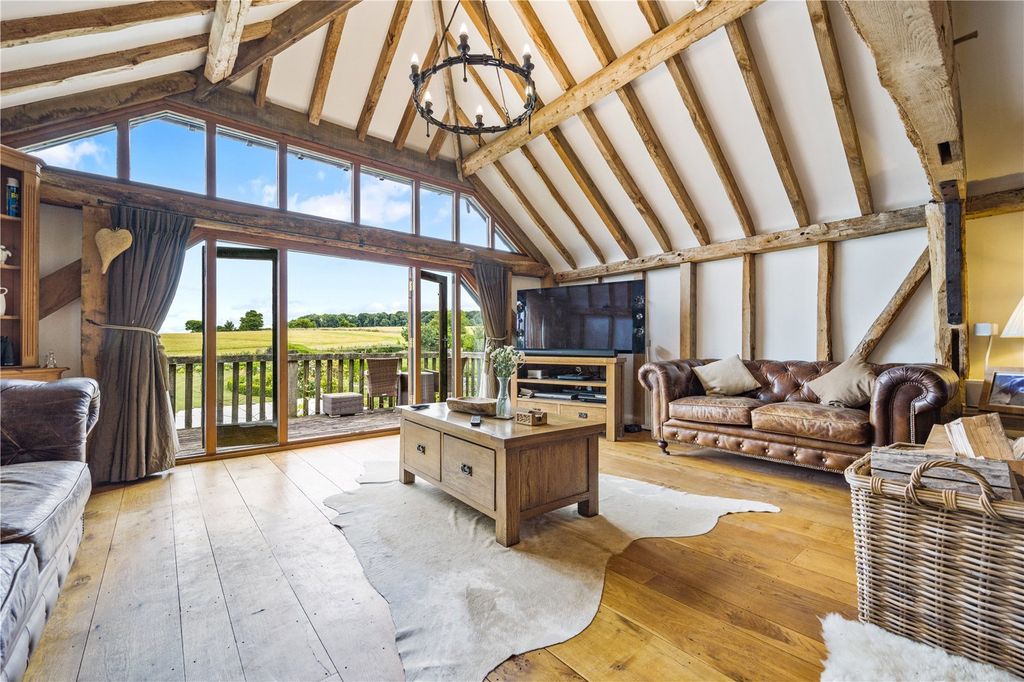 Property photo 2 of 18 Picture No. 14