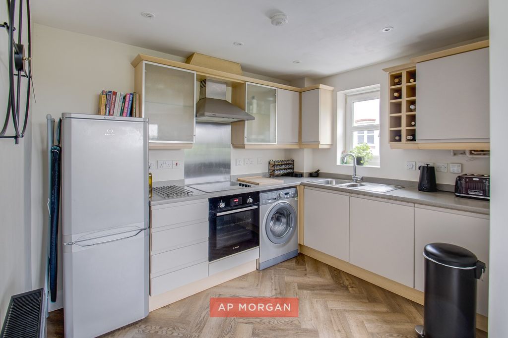 Property photo 3 of 10 Picture No. 04