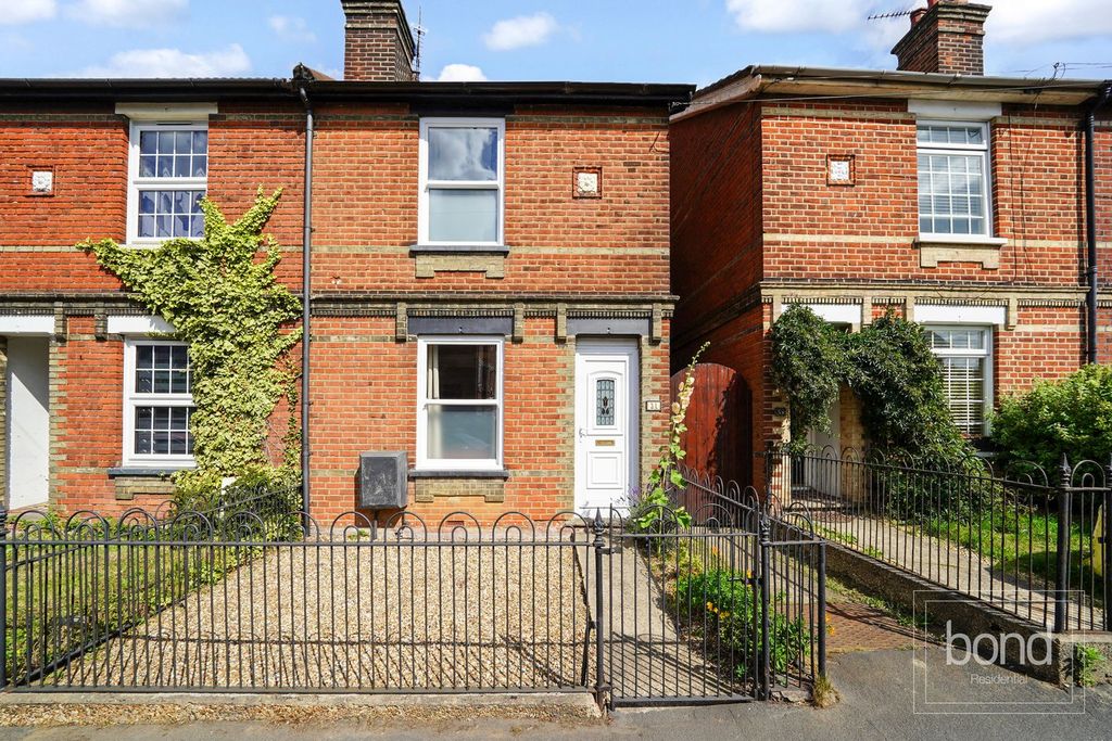 Property photo 1 of 17