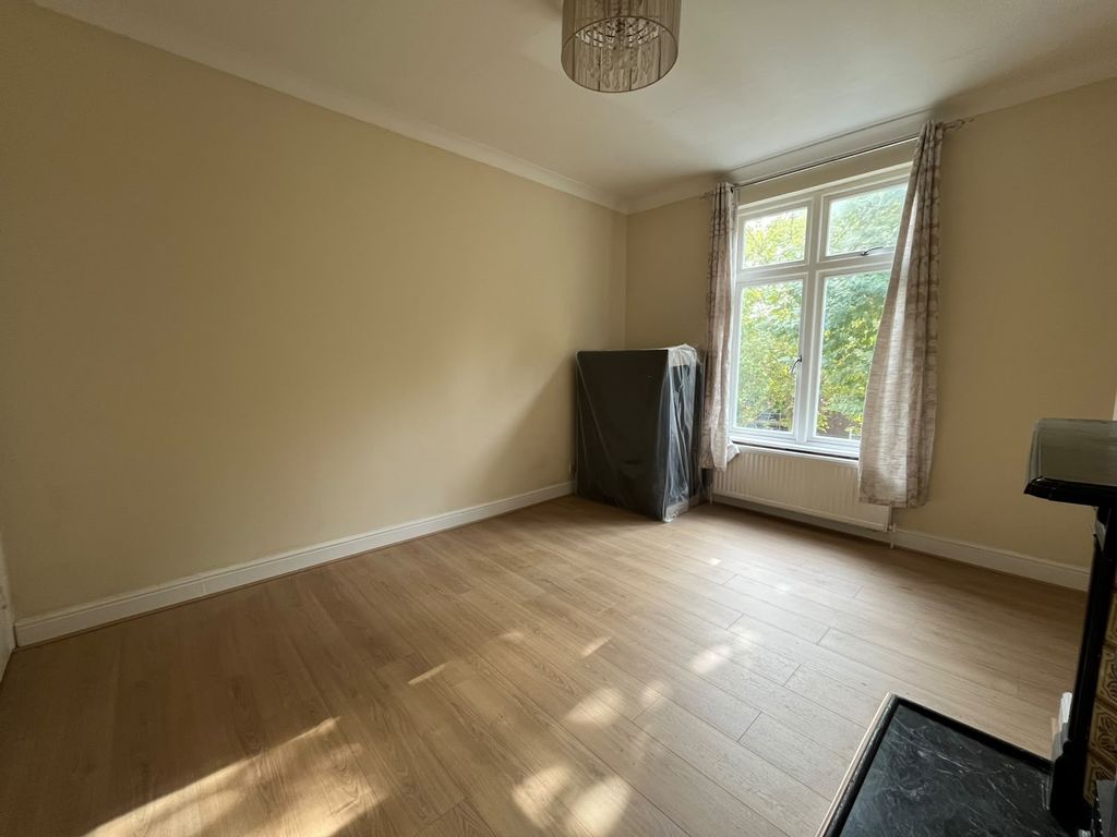 Property photo 2 of 9 62cd2395-Eb19-4d46-Aaf5-15F4F5Baa6A4