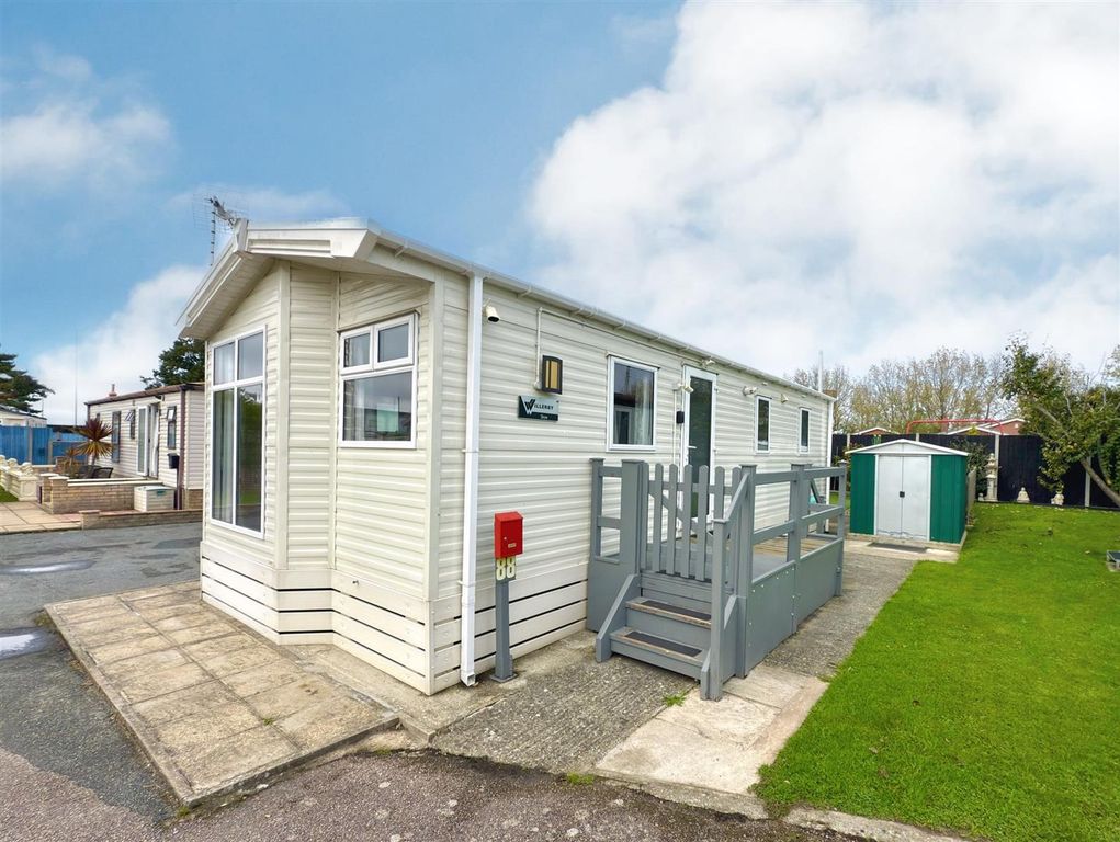 Property photo 1 of 14 Front.Jpg