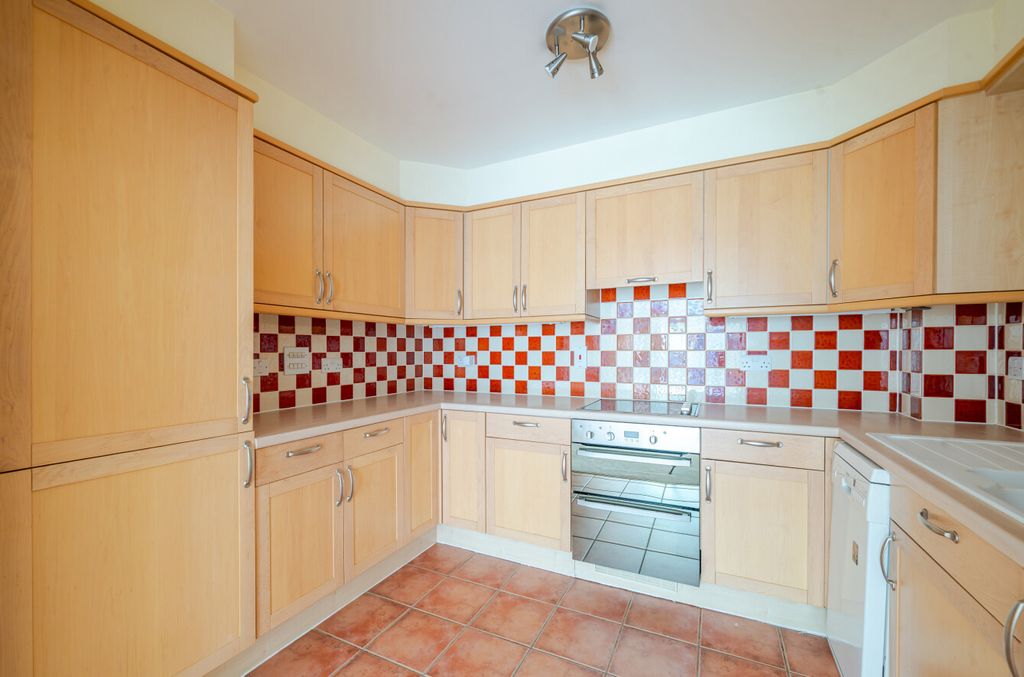 Property photo 3 of 16 1325805-17-68750E...