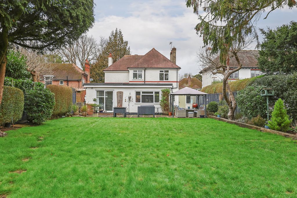 Property photo 2 of 11 Picture No. 12