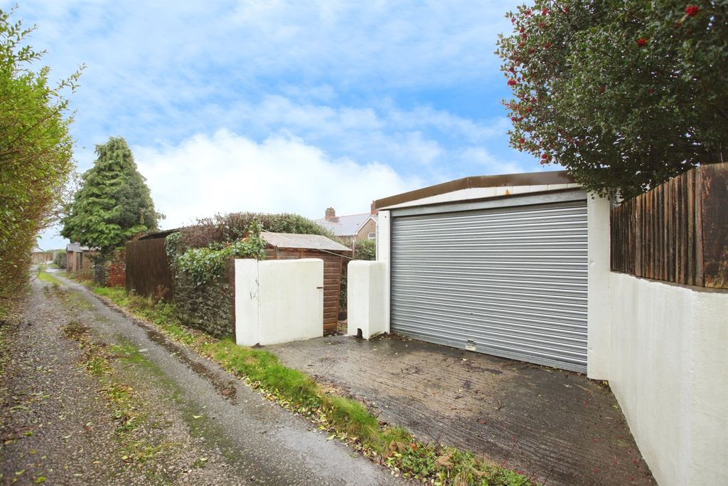 Property photo 3 of 26