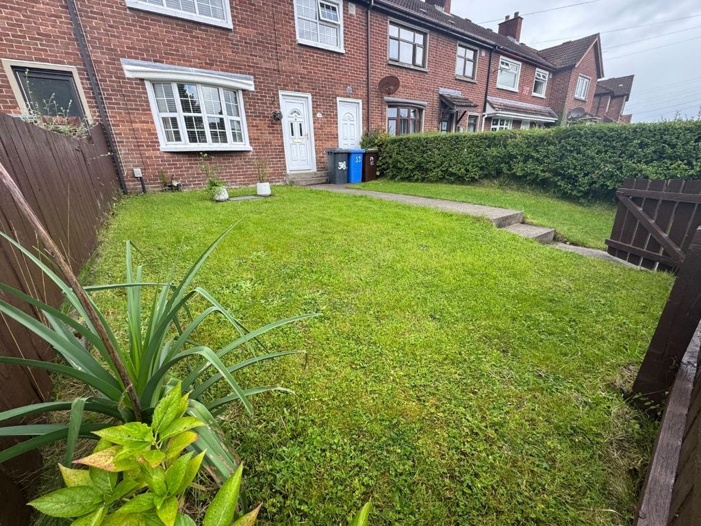 Property photo 2 of 16 Outside