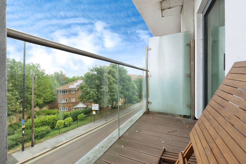 Property photo 2 of 20 Balcony