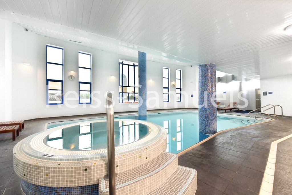 Property photo 2 of 64