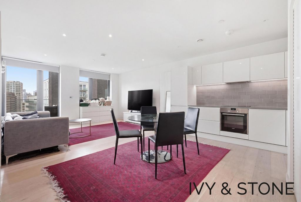 Property photo 1 of 18 5053460