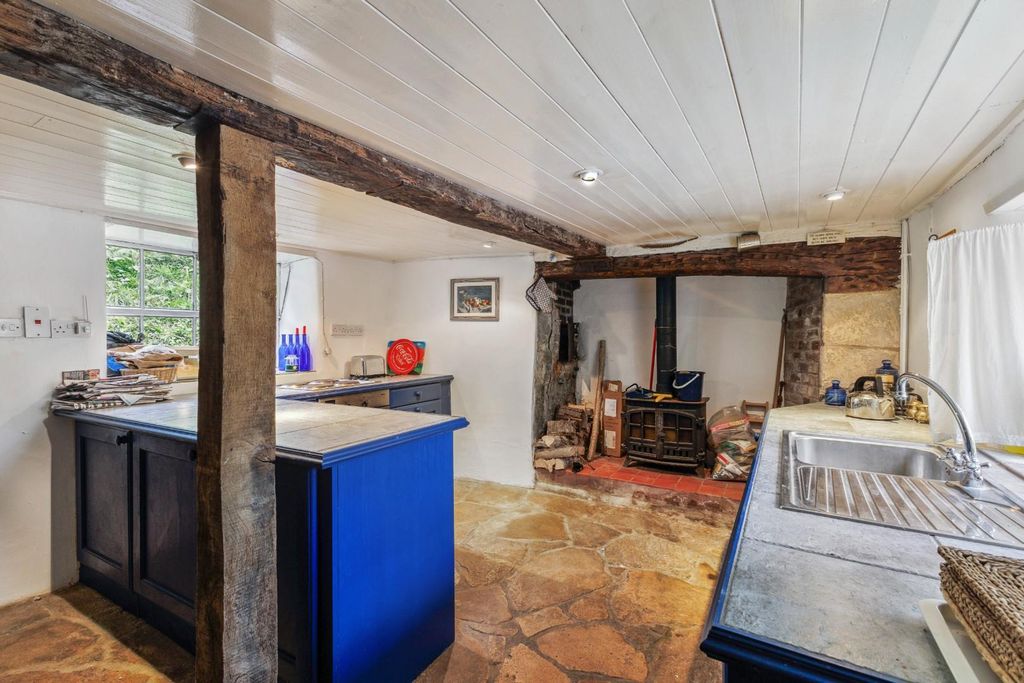 Property photo 3 of 12 90810_Springside Cottage(7).Jpg