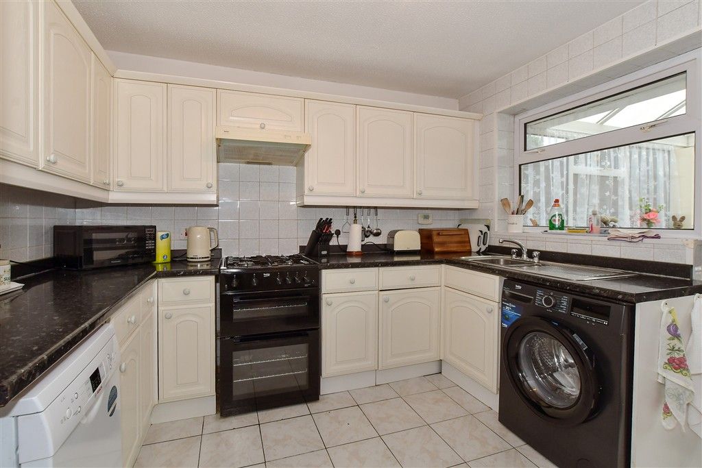 Property photo 1 of 15 Kitchen