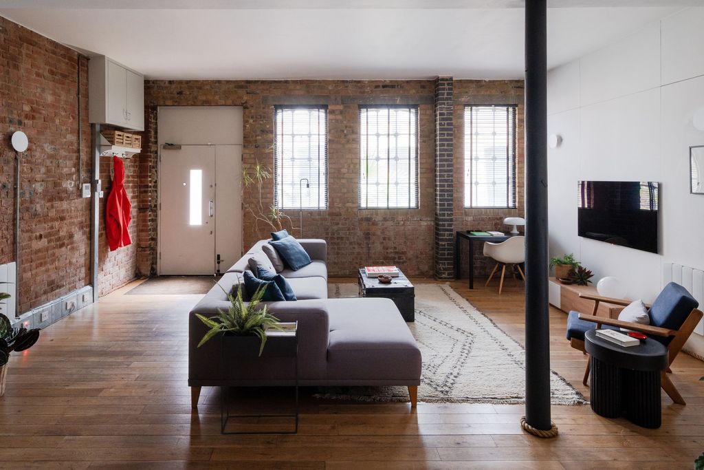 Property photo 1 of 16 328212 - Cyntra Place, Mare Street, London E8 - High Res-00570.Jpg