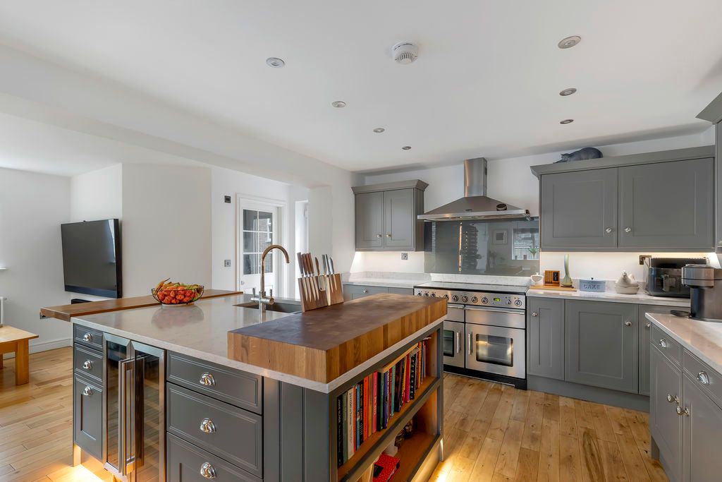 Property photo 3 of 41 Photo 19