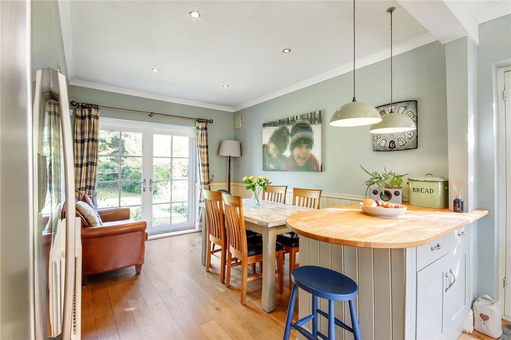 Property photo 3 of 11 Kitchen/Diner