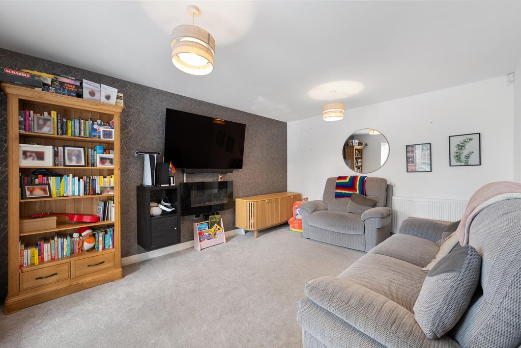 Property photo 3 of 26 Living Room