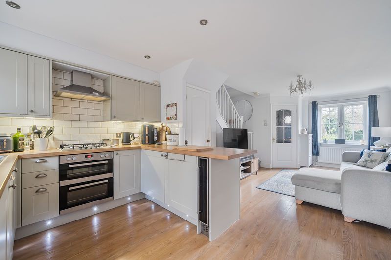 Property photo 3 of 18 Photo 12