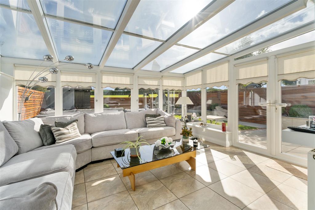 Property photo 1 of 25