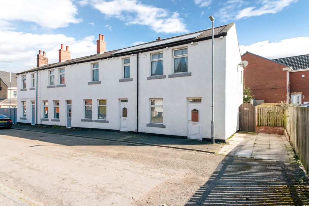 Property photo 1 of 25 Picture No. 33