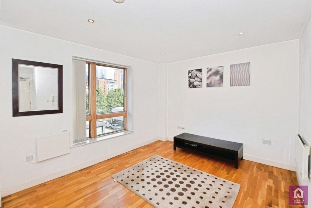 Property photo 2 of 10 Pbox-Img.Jpg
