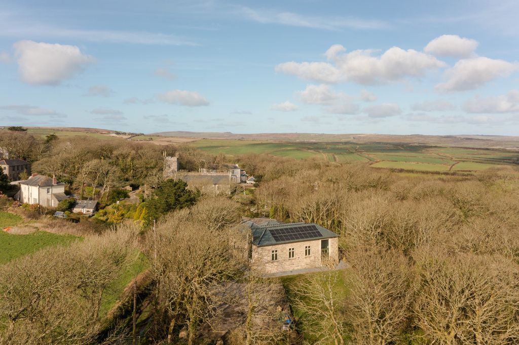 Property photo 1 of 29 266435 - 20250227-School-House_Sancreed_Tmh-62_Hi_Res.Jpg
