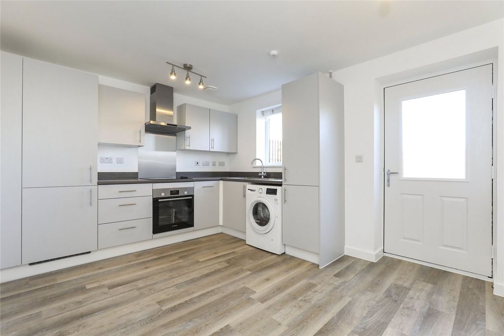 Property photo 2 of 10 Picture No. 03
