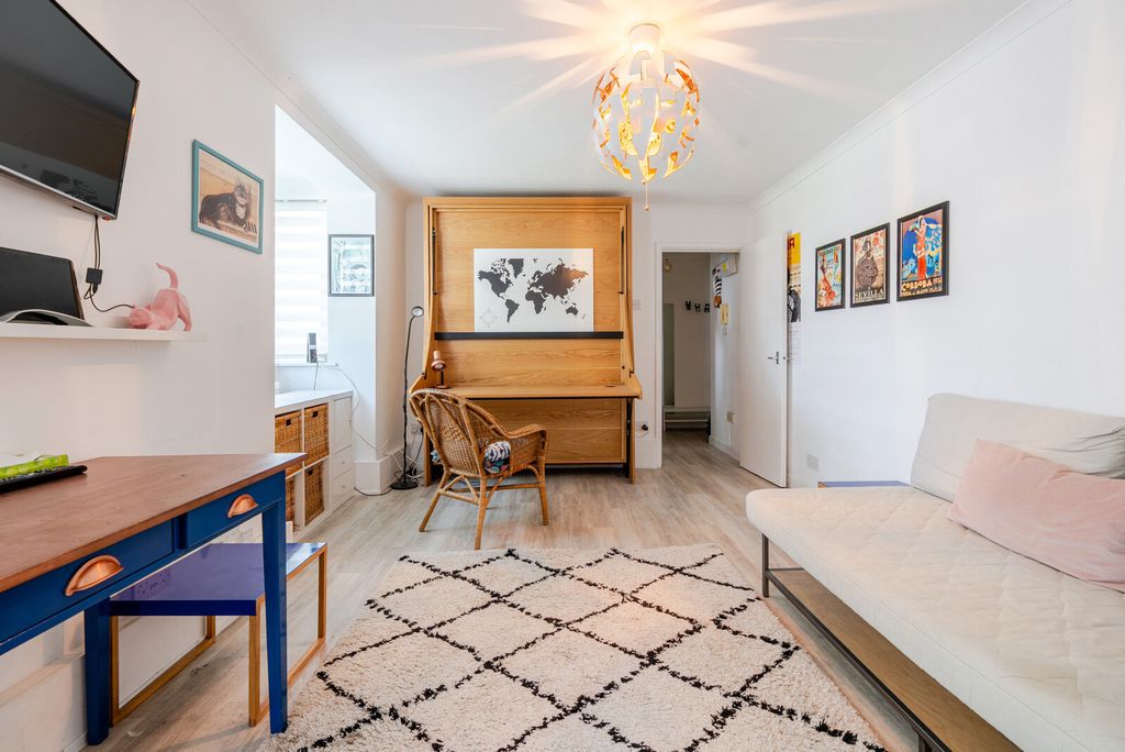 Property photo 2 of 13 1310042-8-6851B08...