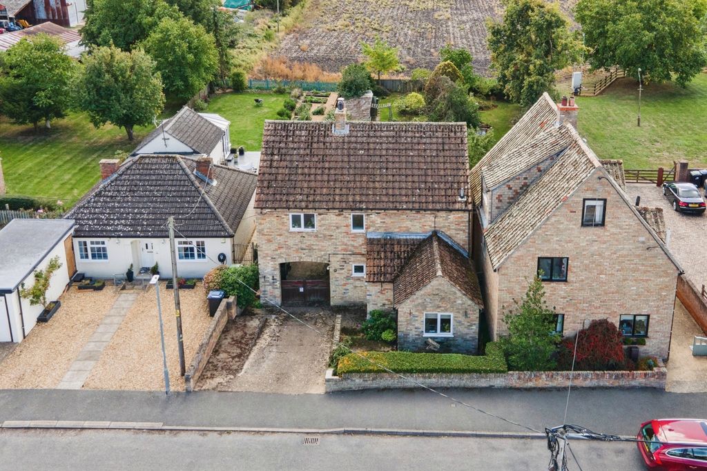 Property photo 1 of 28 Drone