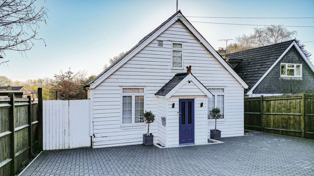 Property photo 2 of 10