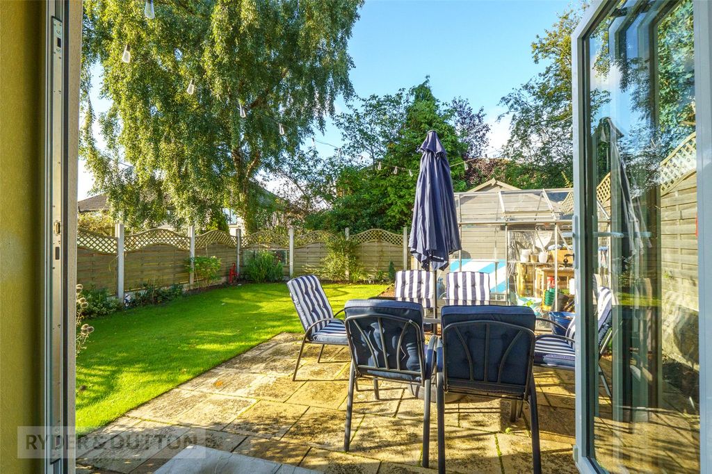 Property photo 2 of 30 Rear Garden