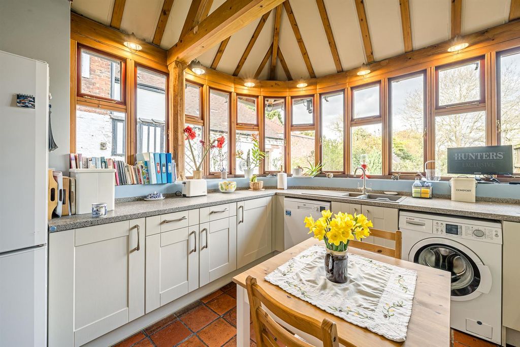 Property photo 3 of 45