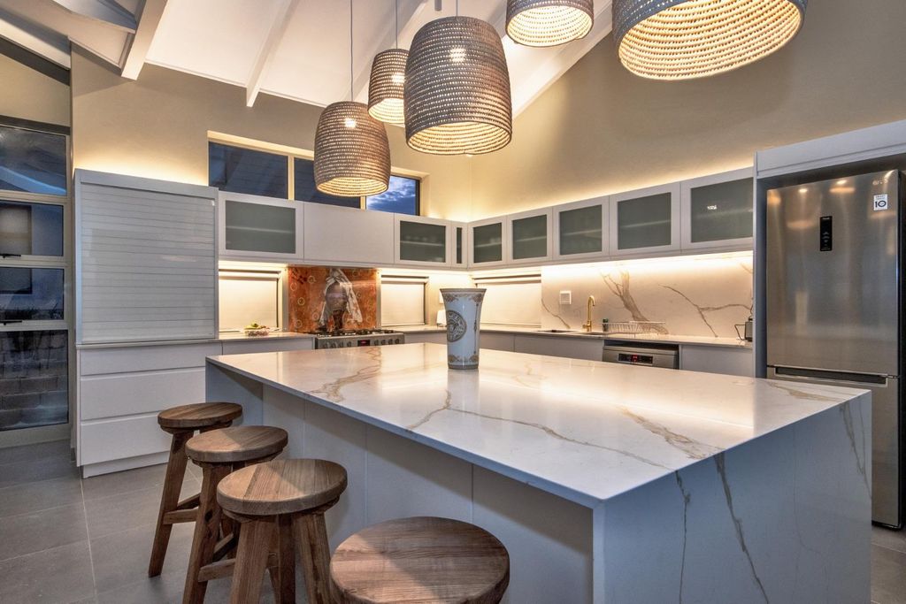 Property photo 1 of 50