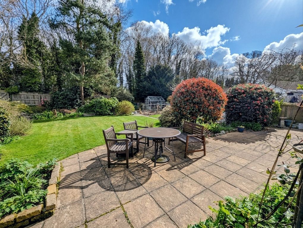 Property photo 3 of 13 Garden