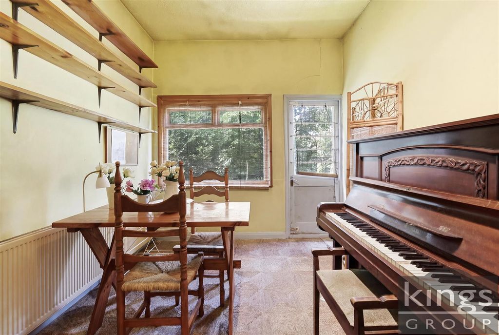 Property photo 3 of 13 Dining Room