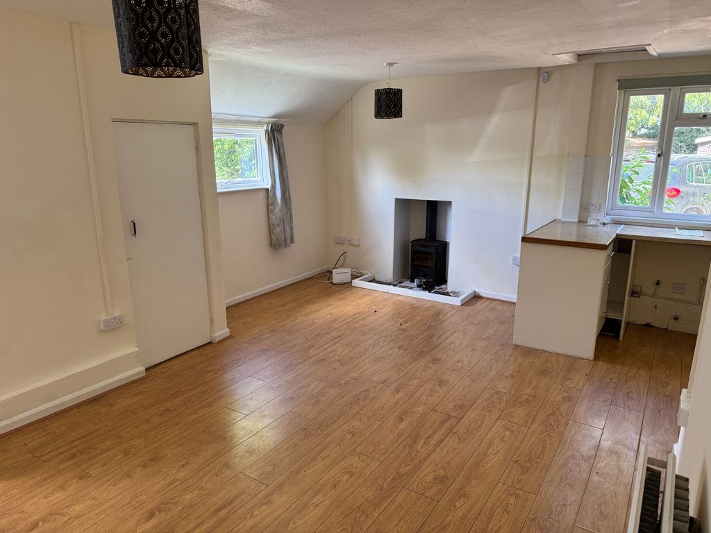 Property photo 3 of 16