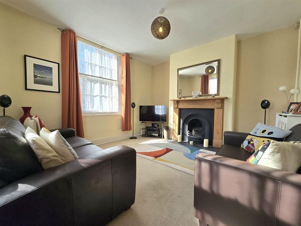 Property photo 2 of 14 Lounge 1.Jpg
