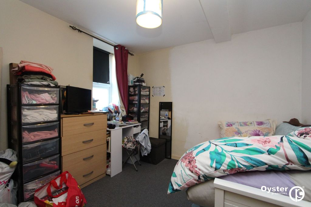 Property photo 3 of 4