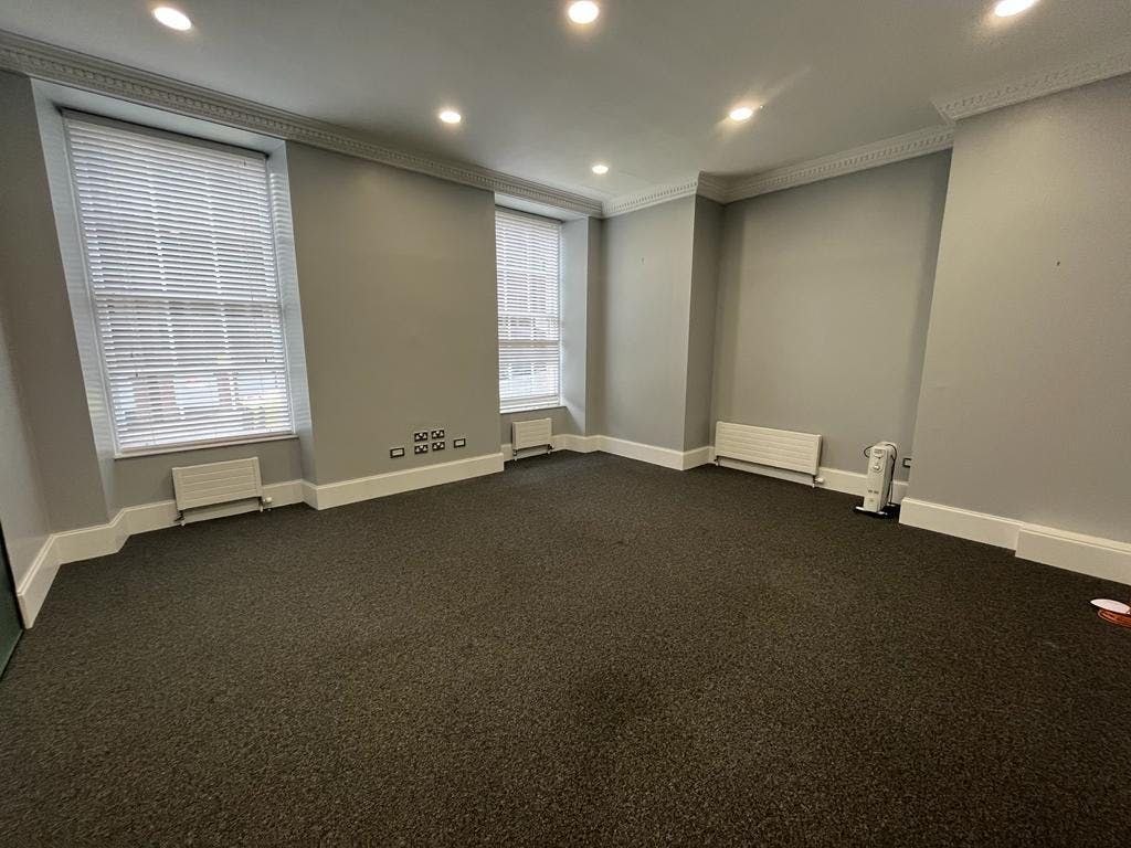 Property photo 2 of 4 280 Svs