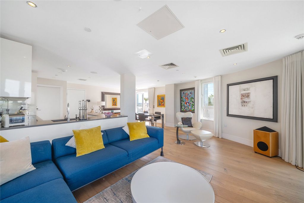 Property photo 3 of 20 Picture No. 02