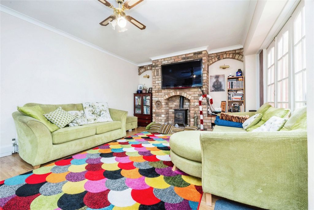 Property photo 3 of 17 Photography