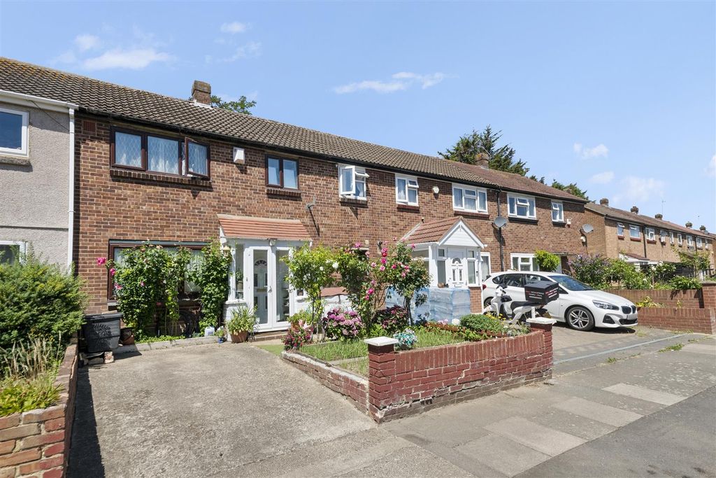 Property photo 1 of 12