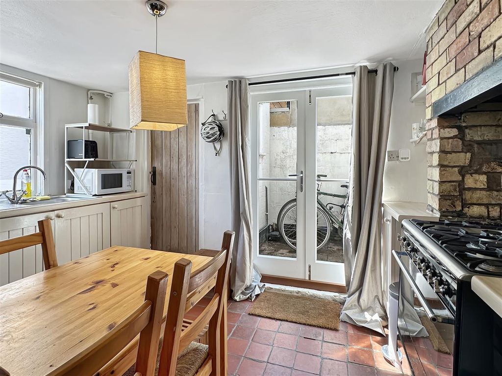 Property photo 3 of 11 Img (5).Jpg