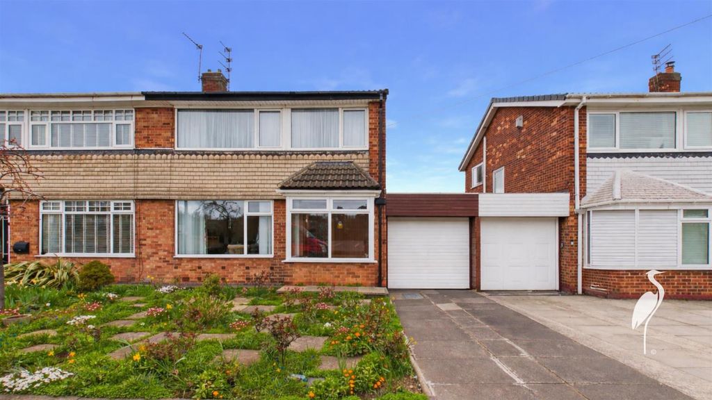 Property photo 1 of 28